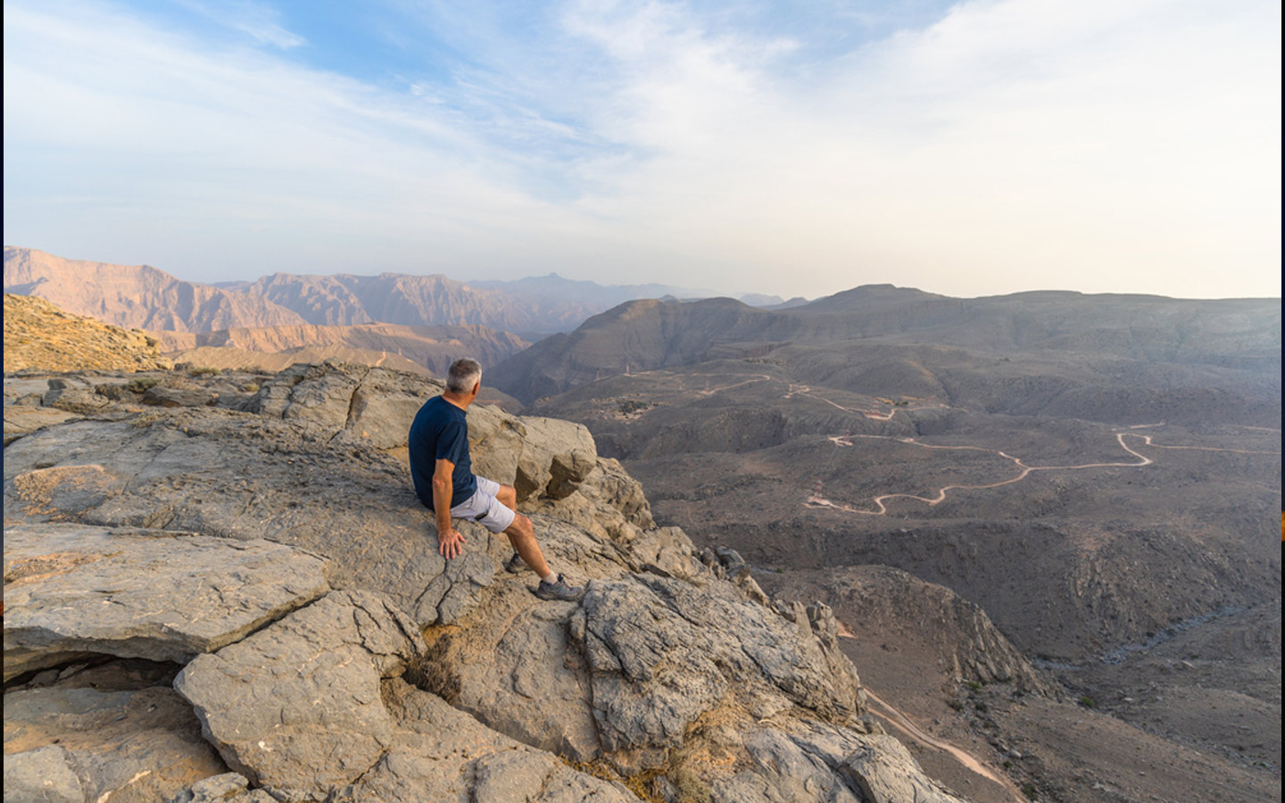 hiking near dubai